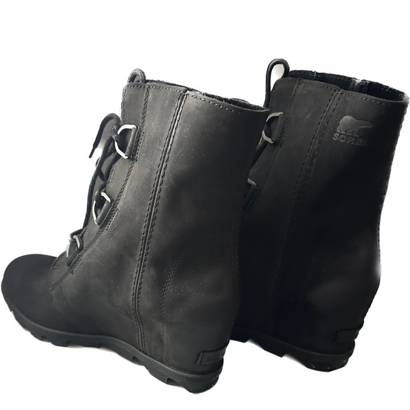 SOREL - Joan of Artic II Waterproof Wedge Boot - Picture 2 of 8